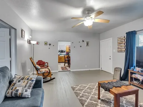 4323 Avenue R 1/2 Galveston TX 77550