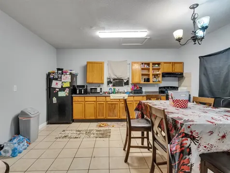 4323 Avenue R 1/2 Galveston TX 77550