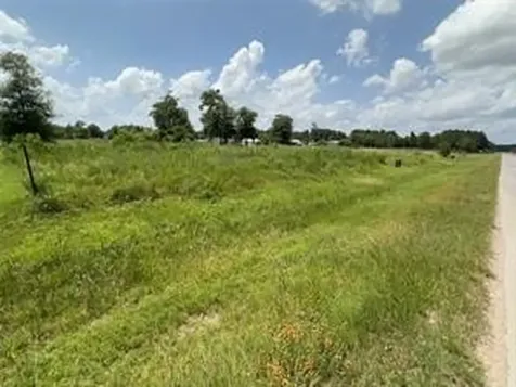 1200 County Road 3570 Cleveland TX 77327
