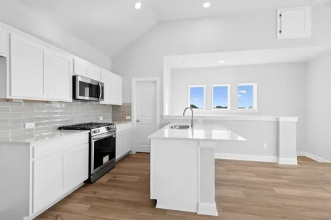 12127 Canal View Boulevard Mont Belvieu TX 77523