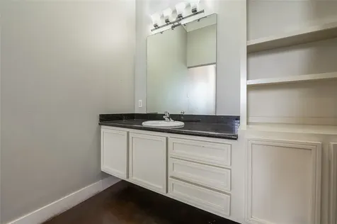 5801 Winsome Lane 201 Houston TX 77057