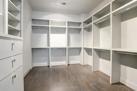306 W Pierce Street Houston TX 77019