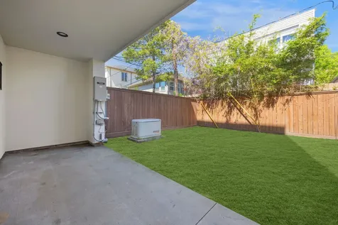 306 W Pierce Street Houston TX 77019