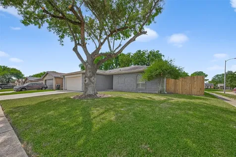 10402 Gulfstream Lane Sugar Land TX 77498