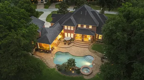 15318 Hunters Bend Dr Drive Tomball TX 77377