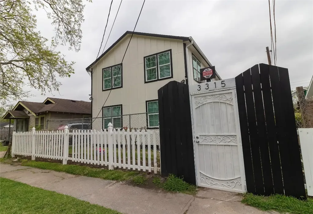 3315 Reeves Street 3 Houston TX 77004