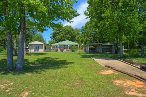 10040 Texas 87 S Hemphill TX 75948