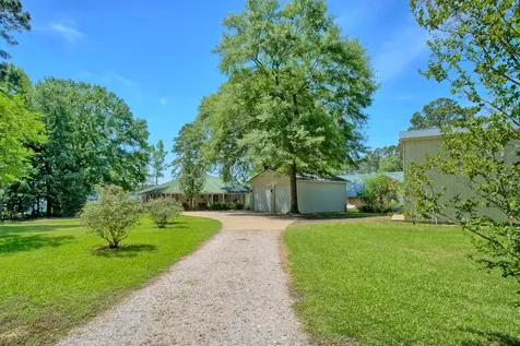 10040 Texas 87 S Hemphill TX 75948