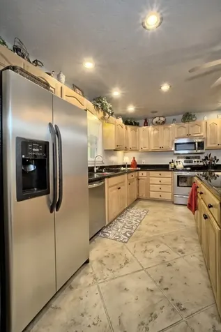 10040 Texas 87 S Hemphill TX 75948