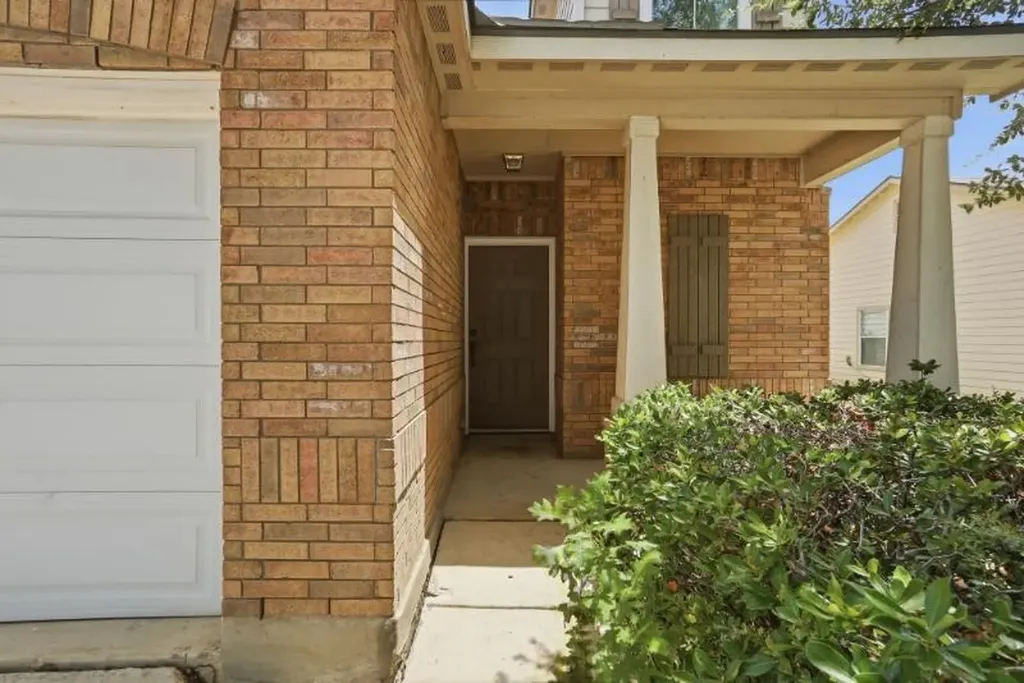 9723 Copper Rock Converse TX 78109