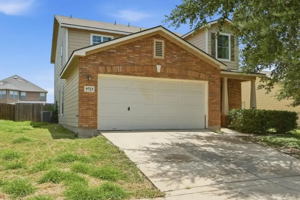 9723 Copper Rock Converse TX 78109