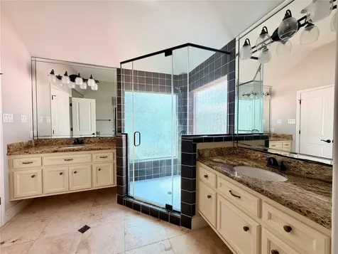 5124 Carefree Drive League City TX 77573