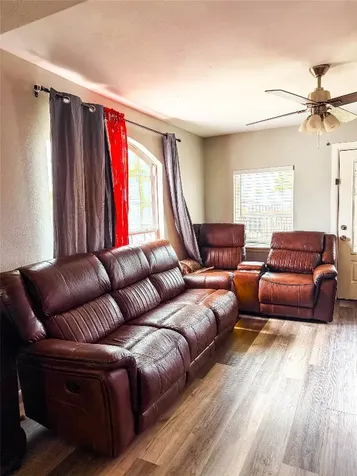 932 Road 5251 Cleveland TX 77327