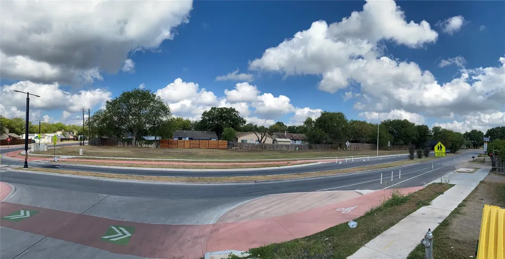 5004 S Pleasant Valley Road Austin TX 78744