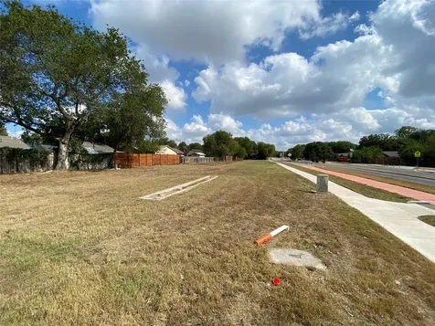5004 S Pleasant Valley Road Austin TX 78744