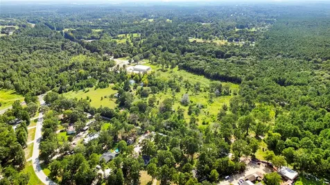 1795 Us 190 Huntsville TX 77340