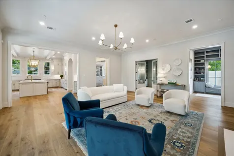 10801 Long Shadow Lane Hunters Creek Village TX 77024