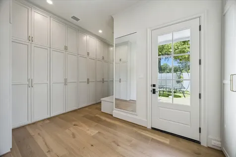 10801 Long Shadow Lane Hunters Creek Village TX 77024