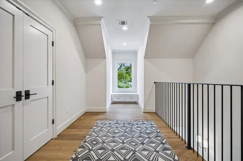10801 Long Shadow Lane Hunters Creek Village TX 77024