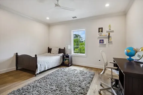 10801 Long Shadow Lane Hunters Creek Village TX 77024