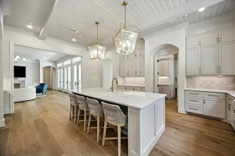 10801 Long Shadow Lane Hunters Creek Village TX 77024