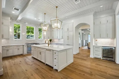 10801 Long Shadow Lane Hunters Creek Village TX 77024