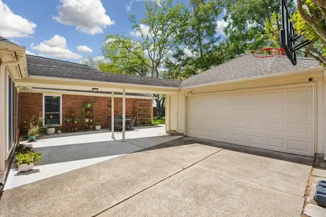 15114 Greenleaf Lane Houston TX 77062
