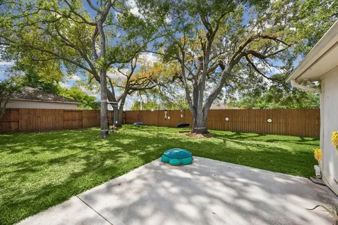 15114 Greenleaf Lane Houston TX 77062