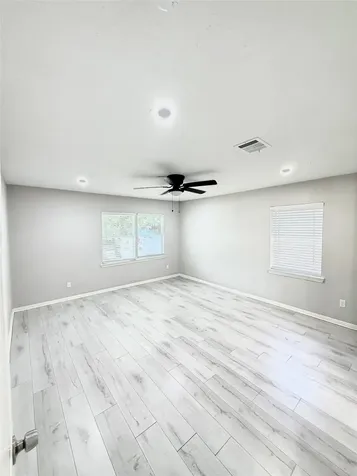 10402 Hinds Street Houston TX 77034