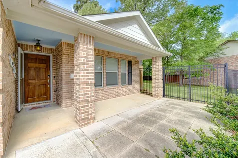 3619 Woodland Lane Montgomery TX 77356