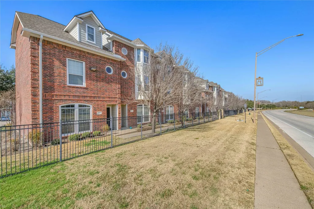 305 Holleman Drive E 102 College Station TX 77840