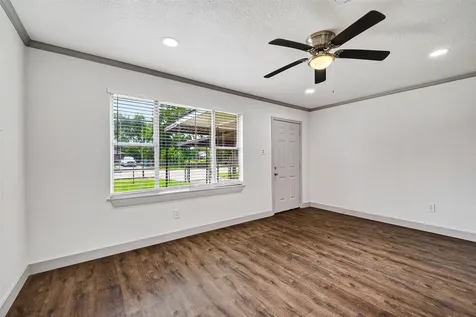 1200 Cypress Street Baytown TX 77520