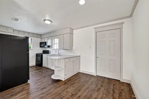 1200 Cypress Street Baytown TX 77520