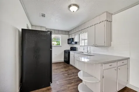 1200 Cypress Street Baytown TX 77520