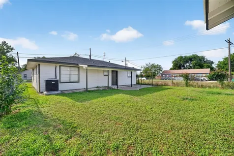 1200 Cypress Street Baytown TX 77520