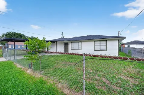 1200 Cypress Street Baytown TX 77520