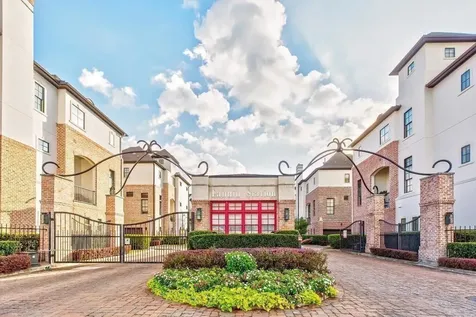 9632 Kings Cross Station Houston TX 77045