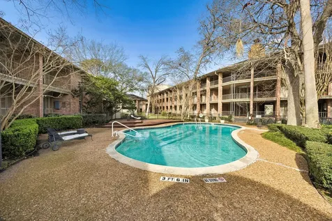 6456 Bayou Glen Road Houston TX 77057