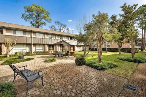 6456 Bayou Glen Road Houston TX 77057