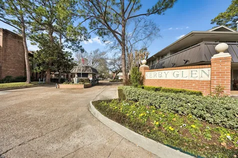 6456 Bayou Glen Road Houston TX 77057