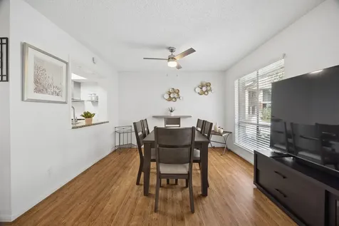 6456 Bayou Glen Road Houston TX 77057