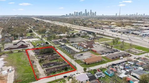 3121 Brewster Street Houston TX 77026