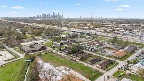 3121 Brewster Street Houston TX 77026