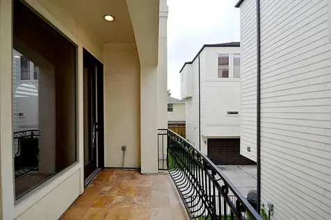 6310 Hamman Street C Houston TX 77007