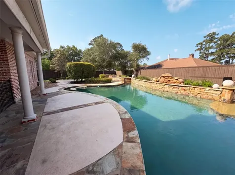 4385 Brownstone Drive Beaumont TX 77706