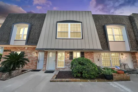 1801 Stoney Brook Drive 107 Houston TX 77063
