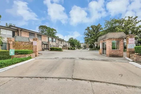1801 Stoney Brook Drive 107 Houston TX 77063