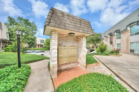 1801 Stoney Brook Drive 107 Houston TX 77063