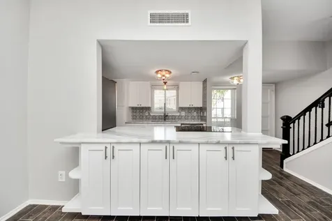 1801 Stoney Brook Drive 107 Houston TX 77063