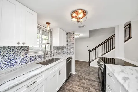 1801 Stoney Brook Drive 107 Houston TX 77063